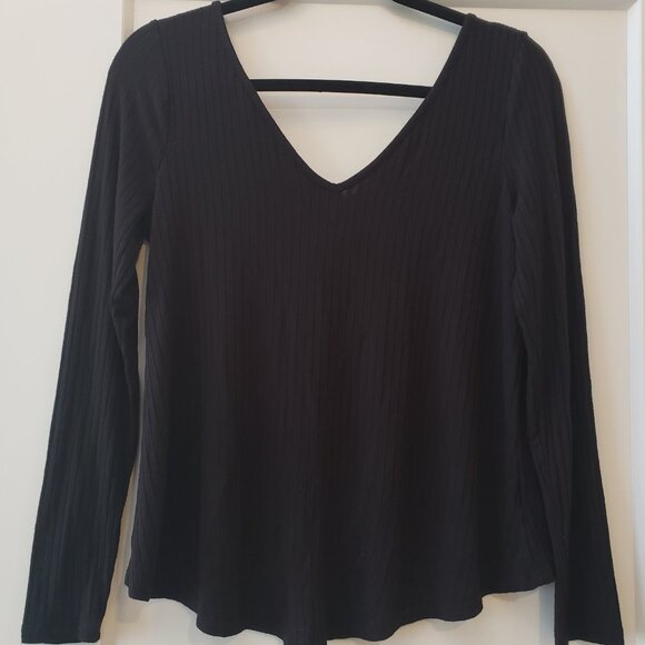 Bundle of two women's size small tops, yellow tank top and v-neck black … - Picture 6 of 10